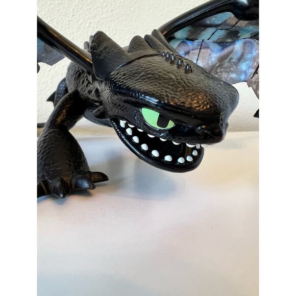 Dreamworks Dragons Toothless Deluxe Dragon * No Lights or Sounds - Picture 3 of 10